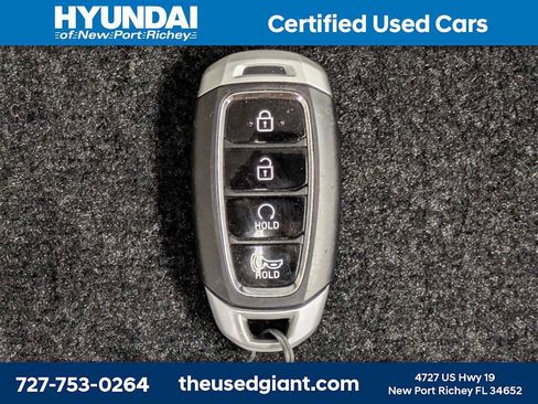 Certified 2023 Hyundai Venue Limited w/ Cargo Package image 32