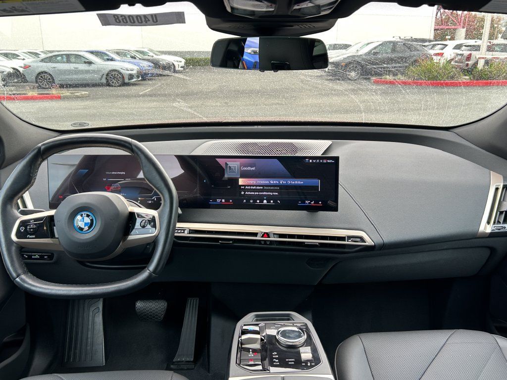 Used 2024 BMW iX xDrive50 w/ Sport Package AWD/4WD image 35