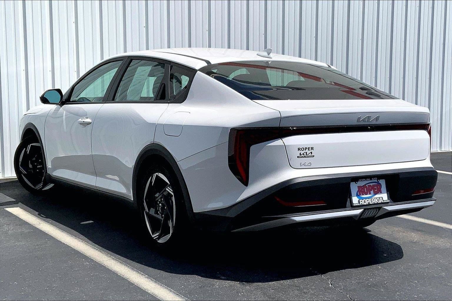 Used 2025 Kia K4 EX FWD image 9