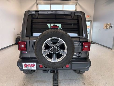 Used 2021 Jeep Wrangler Unlimited Sahara w/ Uconnect 4C Nav & Sound Group image 7