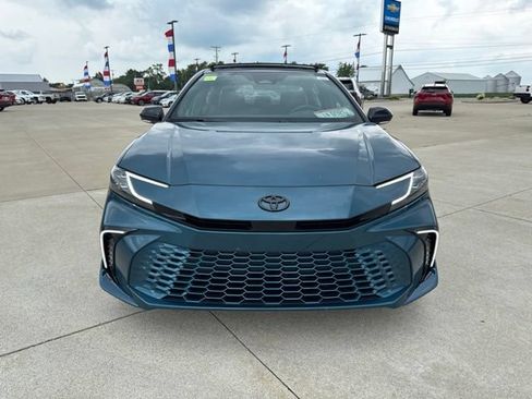 Used 2025 Toyota Camry XSE w/ Premium Package FWD image 11