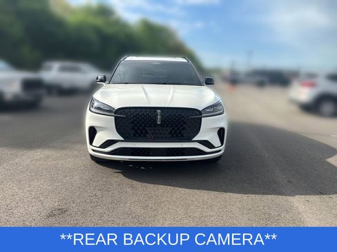 Certified 2025 Lincoln Aviator Black Label w/ Jet Appearance Package AWD/4WD image 9
