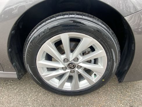 Used 2023 Toyota Camry LE image 21