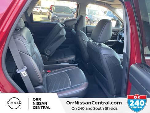 Used 2022 Nissan Pathfinder Platinum w/ Cargo Package image 12