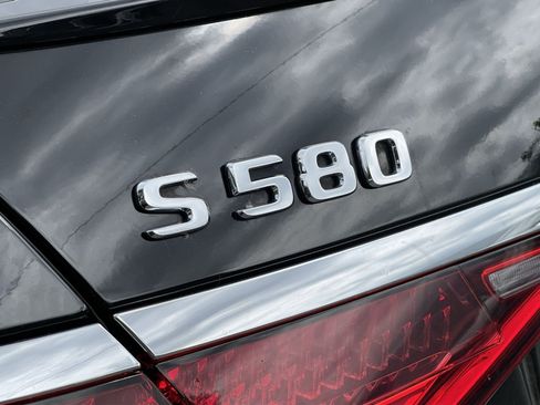 Used 2023 Mercedes-Benz S 580 4MATIC Sedan image 36