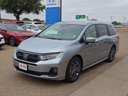 New 2026 Honda Odyssey Touring image 1