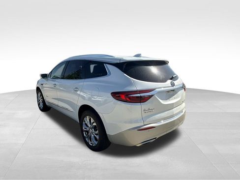 Used 2018 Buick Enclave Avenir w/ Avenir Technology Package FWD image 7