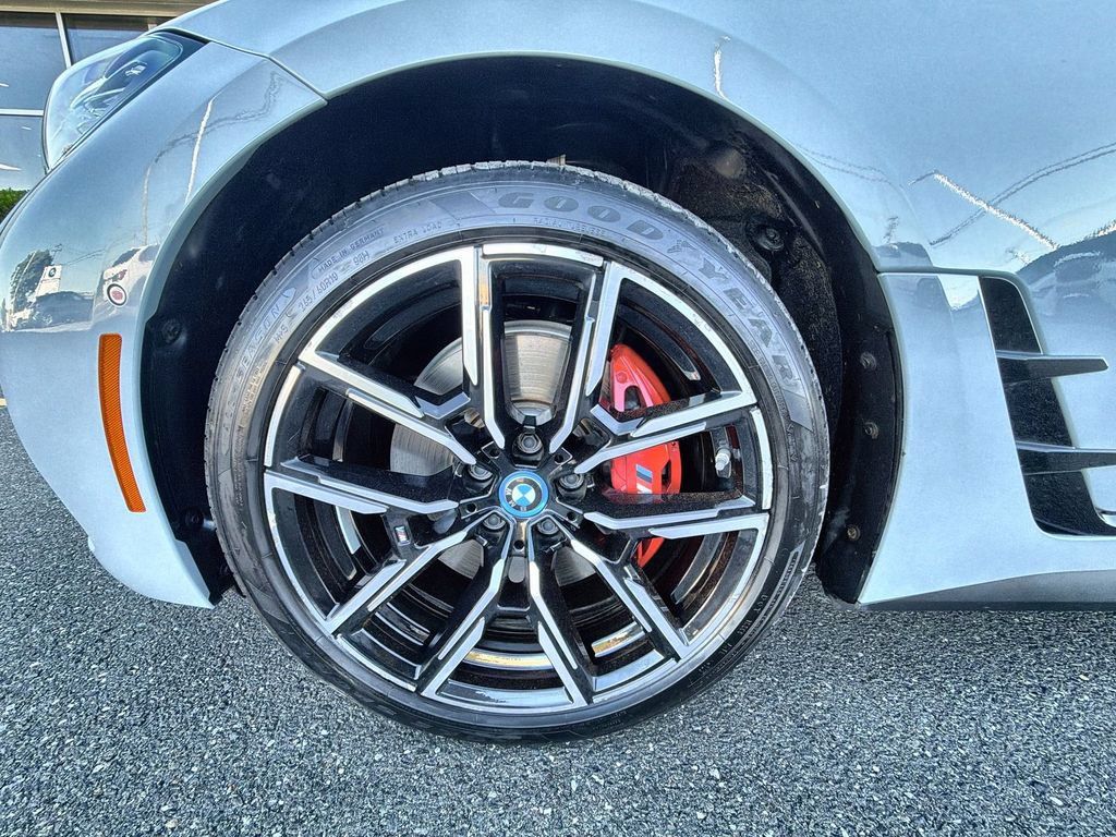 Used 2024 BMW i4 xDrive40i w/ M Sport Package AWD/4WD image 16