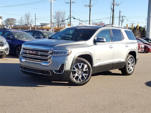 Used 2023 GMC Acadia SLT w/ Preferred Package image 37