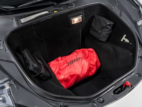 Used 2014 Ferrari 458 Spider RWD image 43