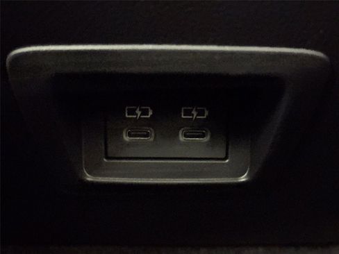 Certified 2026 Toyota Corolla Cross SE image 34