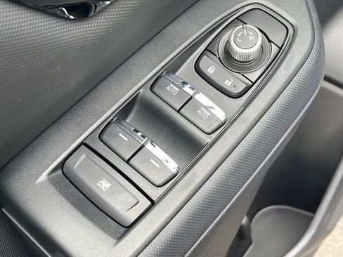 Certified 2025 Subaru Forester Limited image 17