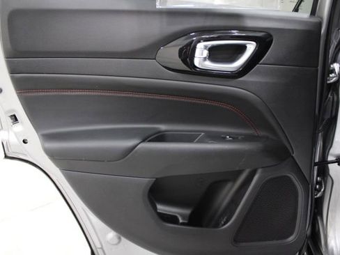 Used 2022 Jeep Compass Trailhawk image 22