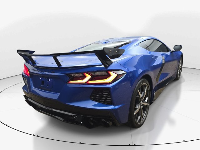 Used 2021 Chevrolet Corvette Stingray Preferred Cpe w/ Z51 Performance Package RWD image 6