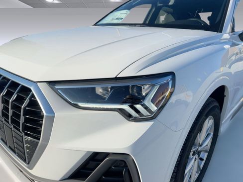New 2025 Audi Q3 2.0T Premium image 11