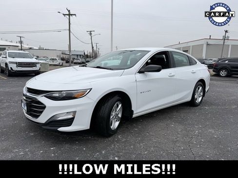 Used 2022 Chevrolet Malibu LS image 4