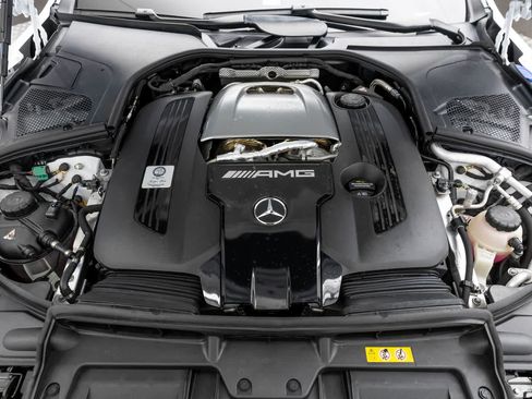 Used 2025 Mercedes-Benz S 63 AMG S w/ Rear Seat Package image 9