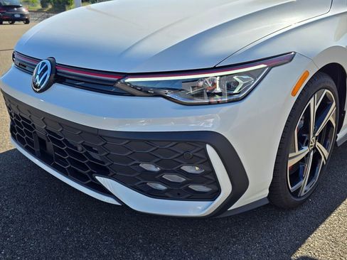 New 2025 Volkswagen GTI SE image 10