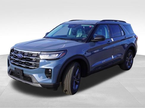 New 2026 Ford Explorer Active AWD/4WD image 7