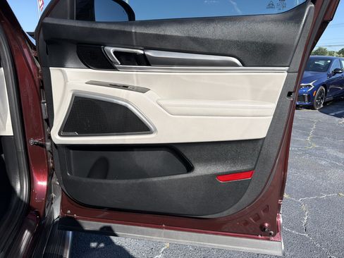 Used 2022 Kia Telluride S FWD image 12