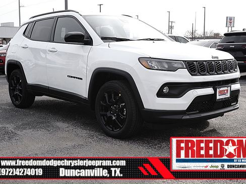 New 2026 Jeep Compass Latitude image 7