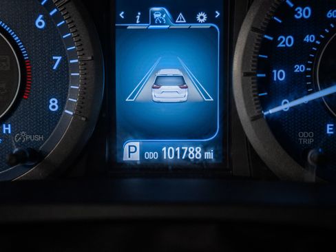 Used 2020 Toyota Sienna L image 40