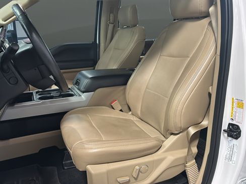 Used 2019 Ford F250 Lariat w/ Lariat Ultimate Package AWD/4WD image 9