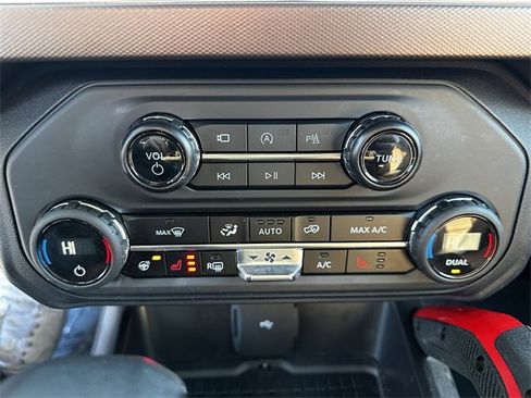 Certified 2024 Ford Bronco Heritage Edition image 23