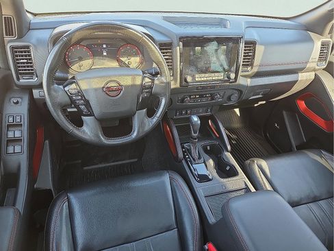 Used 2023 Nissan Frontier Pro-X w/ Pro-X Premium Package image 11