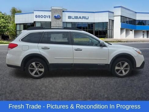 Used 2014 Subaru Outback 3.6R Limited AWD/4WD image 6