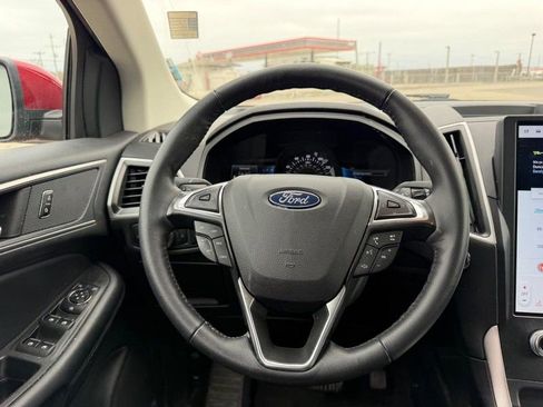 Used 2024 Ford Edge SEL image 8