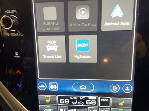 Used 2024 Subaru Ascent Premium w/ Convenience Package image 11