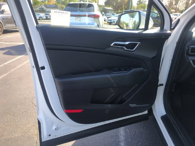 Certified 2023 Kia Sportage LX FWD image 12