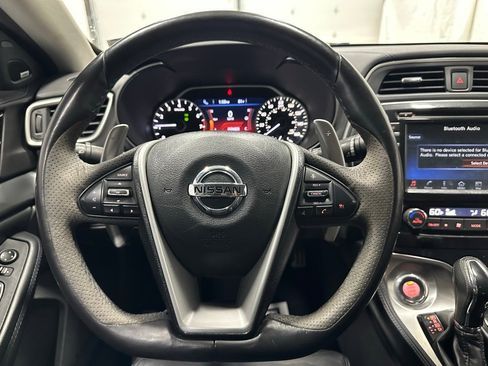 Used 2017 Nissan Maxima SR w/ Midnight Edition image 18