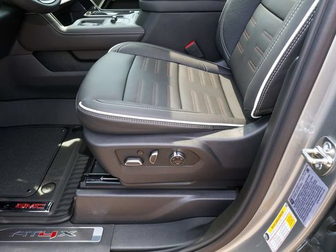 New 2026 GMC Sierra 2500 AT4X w/ LPO, Black Badging Package AWD/4WD image 10