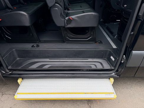 Used 2020 Mercedes-Benz Sprinter 2500 w/ Premium Plus Package image 16