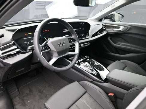 Used 2025 Audi A5 2.0T Premium Plus w/ Premium Plus AWD/4WD image 9