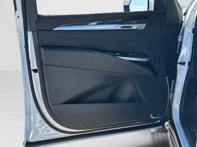 New 2026 Cadillac Escalade V w/ LPO, ONYX Package AWD/4WD image 8