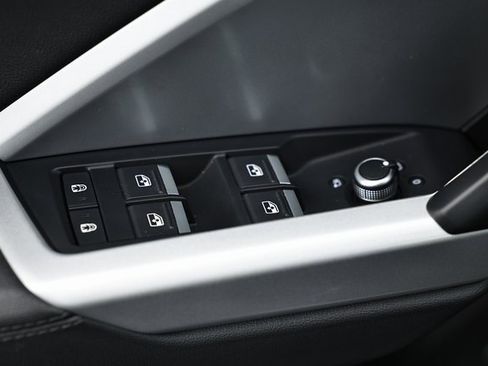 Used 2024 Audi Q3 2.0T Premium image 18