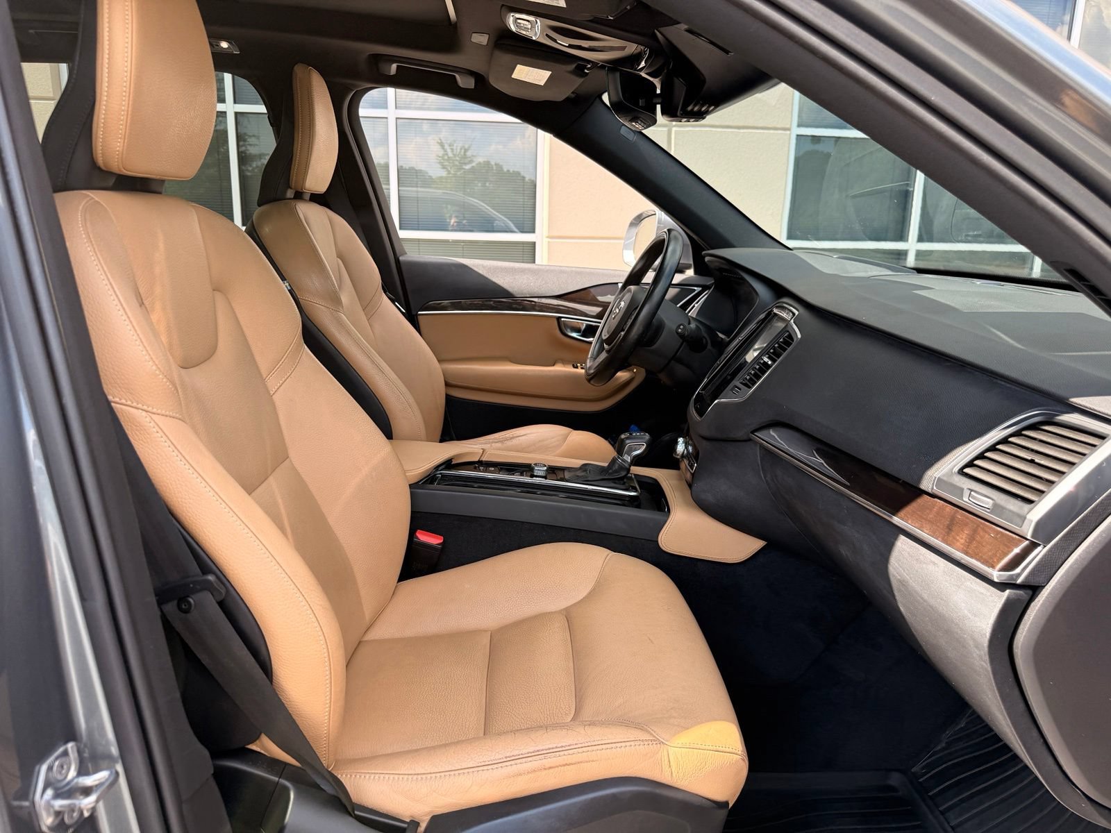 Used 2019 Volvo XC90 T6 Momentum w/ Advanced Package AWD/4WD image 35