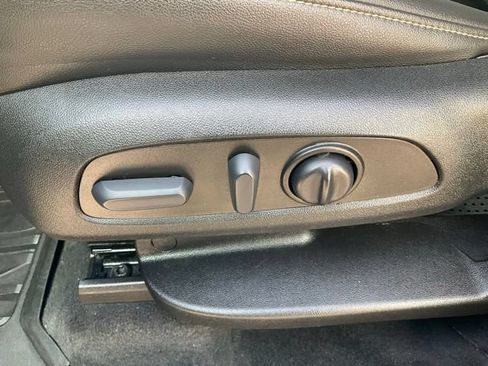 Used 2023 Chevrolet Traverse LT w/ LPO, Floor Liner Package AWD/4WD image 7