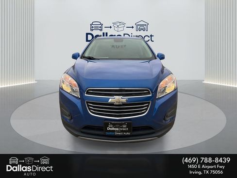 Used 2016 Chevrolet Trax LT w/ LT Sun and Sound Package image 3
