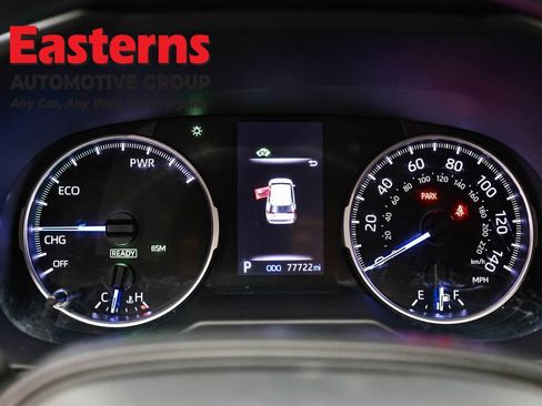 Used 2022 Toyota RAV4 XLE AWD/4WD image 18