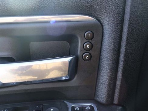 Used 2024 RAM 2500 Laramie image 32