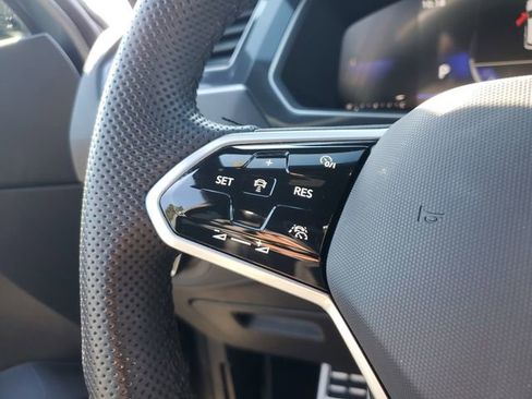 Certified 2023 Volkswagen Tiguan SE R-Line image 26