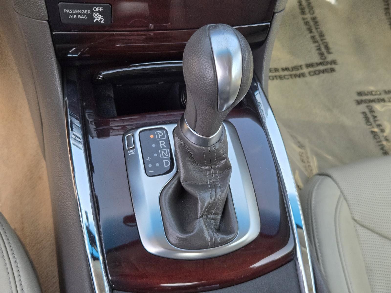 Used 2011 INFINITI G37 Convertible w/ Premium Pkg RWD image 12