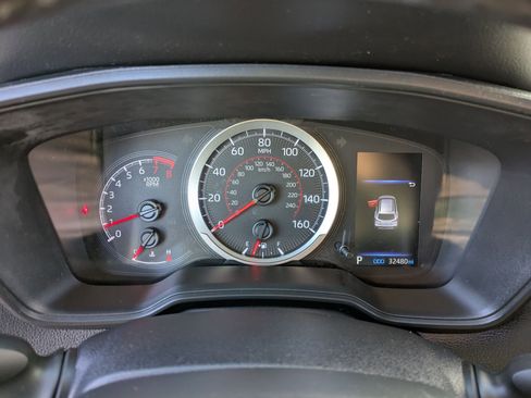 Used 2022 Toyota Corolla Cross LE image 10