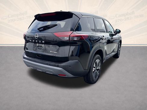 Used 2023 Nissan Rogue SV image 6