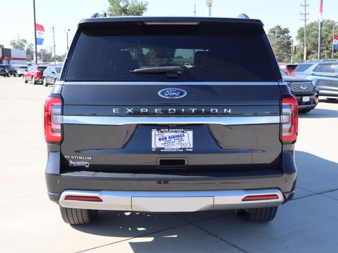 Used 2024 Ford Expedition Platinum image 8