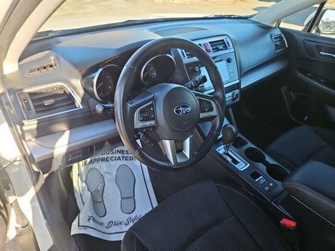 Used 2016 Subaru Outback 2.5i Premium image 13